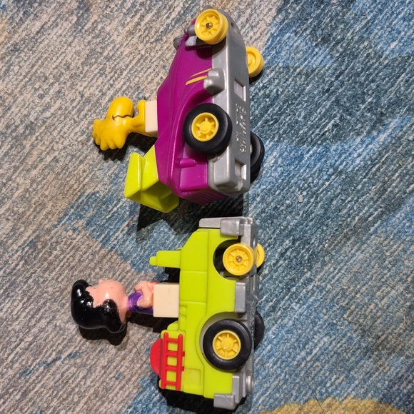 Charlie Brown, Lucy, Woodstock and Snoopy Pull Back Action Toy Car - Picture 12 of 12